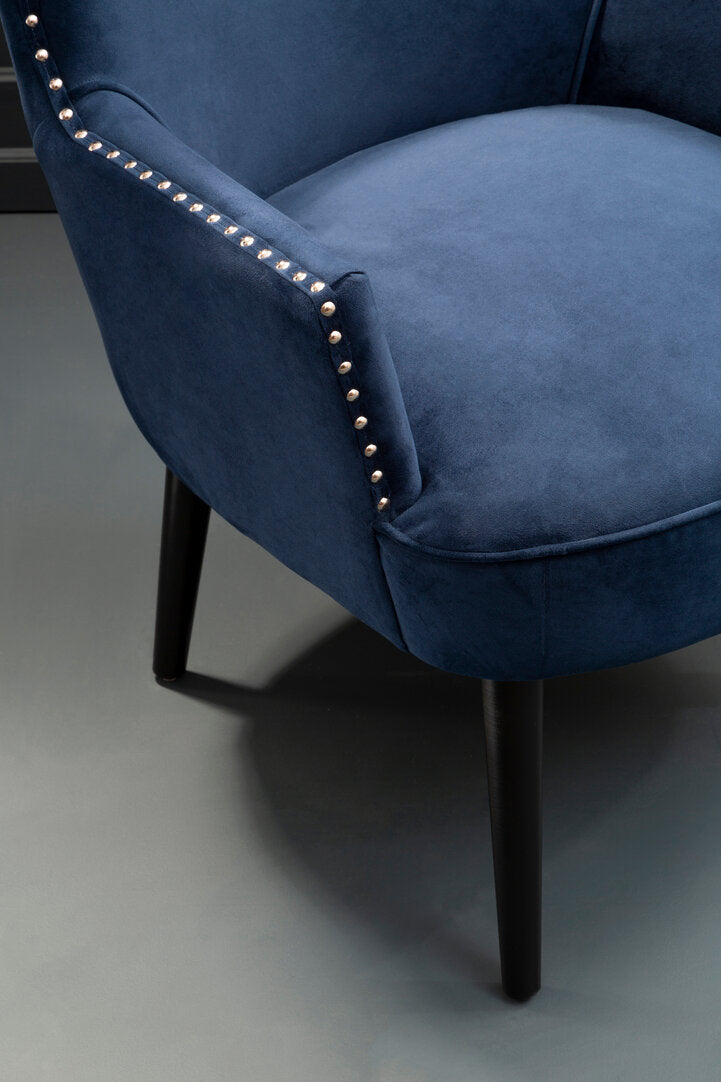 Granada Wingback Lounge Chair