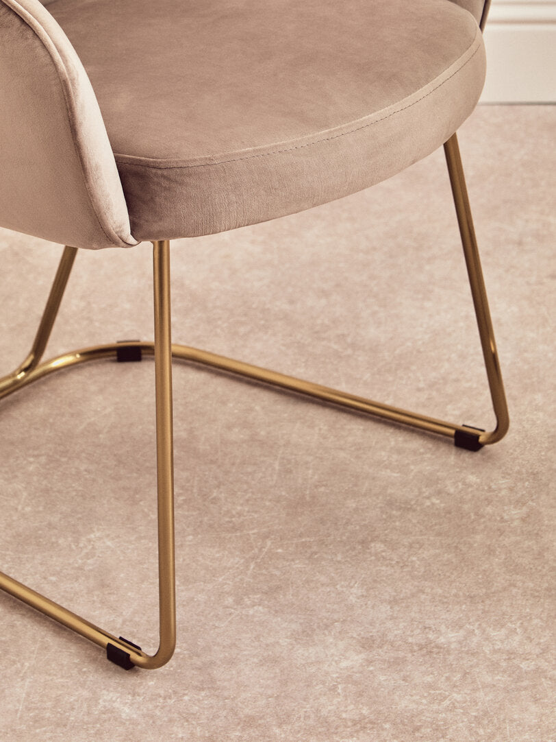 Lisbon Mink Velvet Dinner Chair