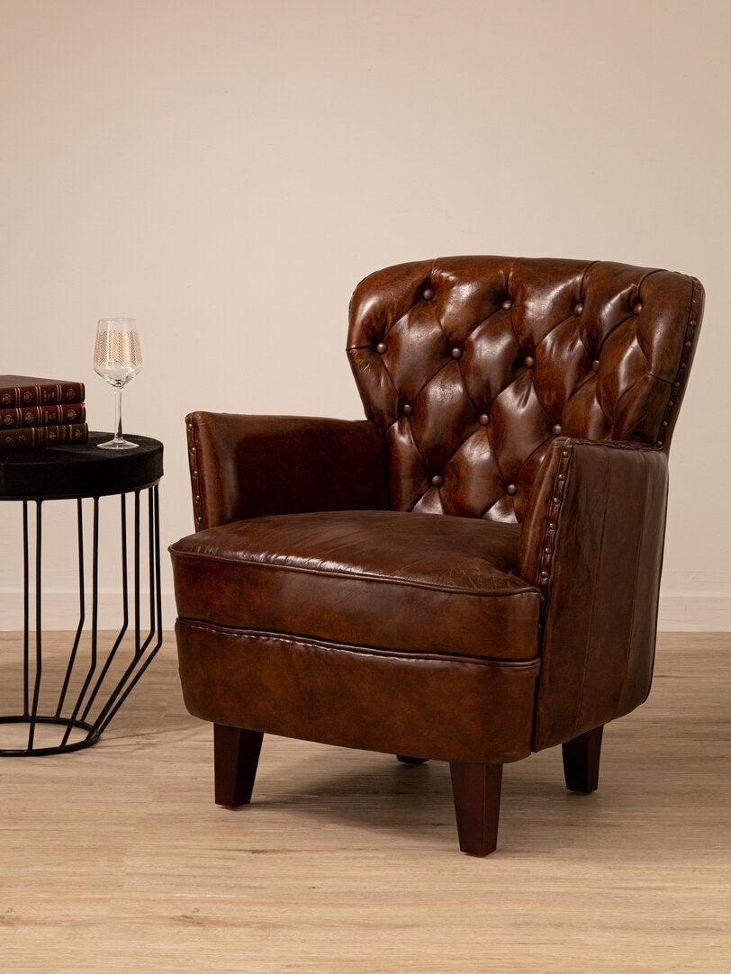 Verona Deep Red Leather Lounge Chair with Tufted Back