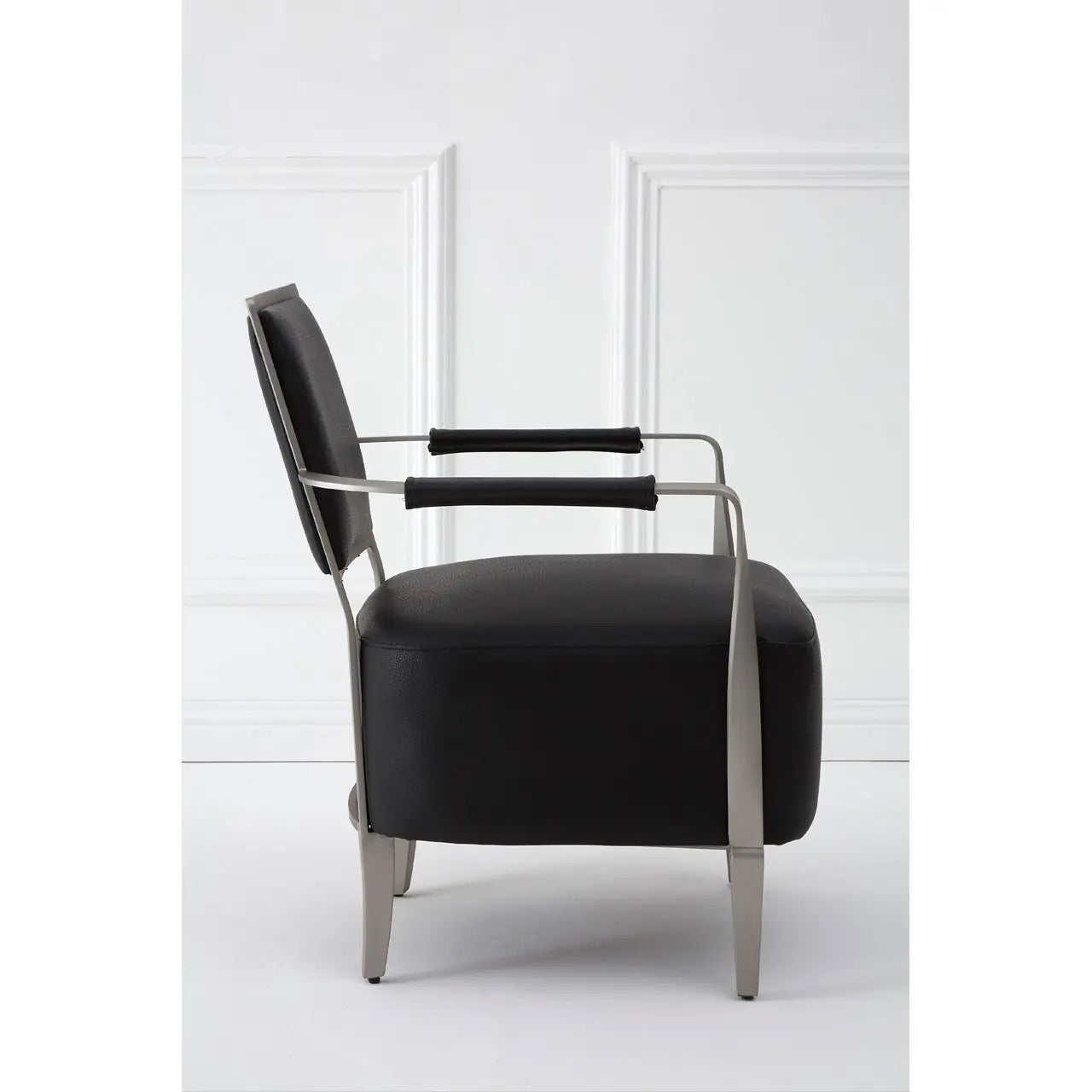 Moda Black Leather Chair