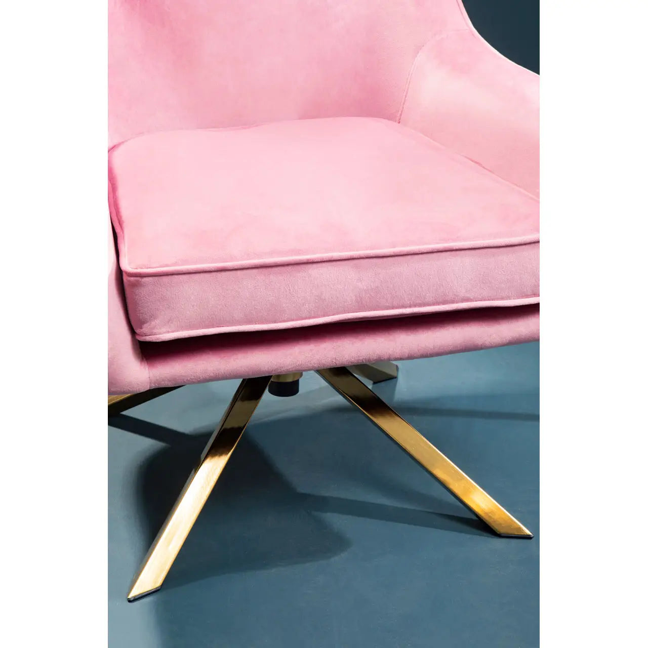 Avery Velvet Chair