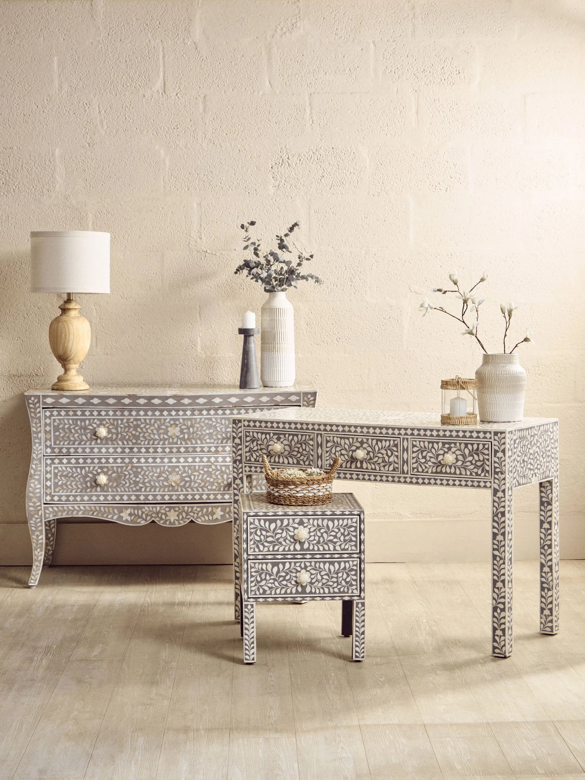 Porto Chest of 2 Drawers with Mother of Pearl Inlay