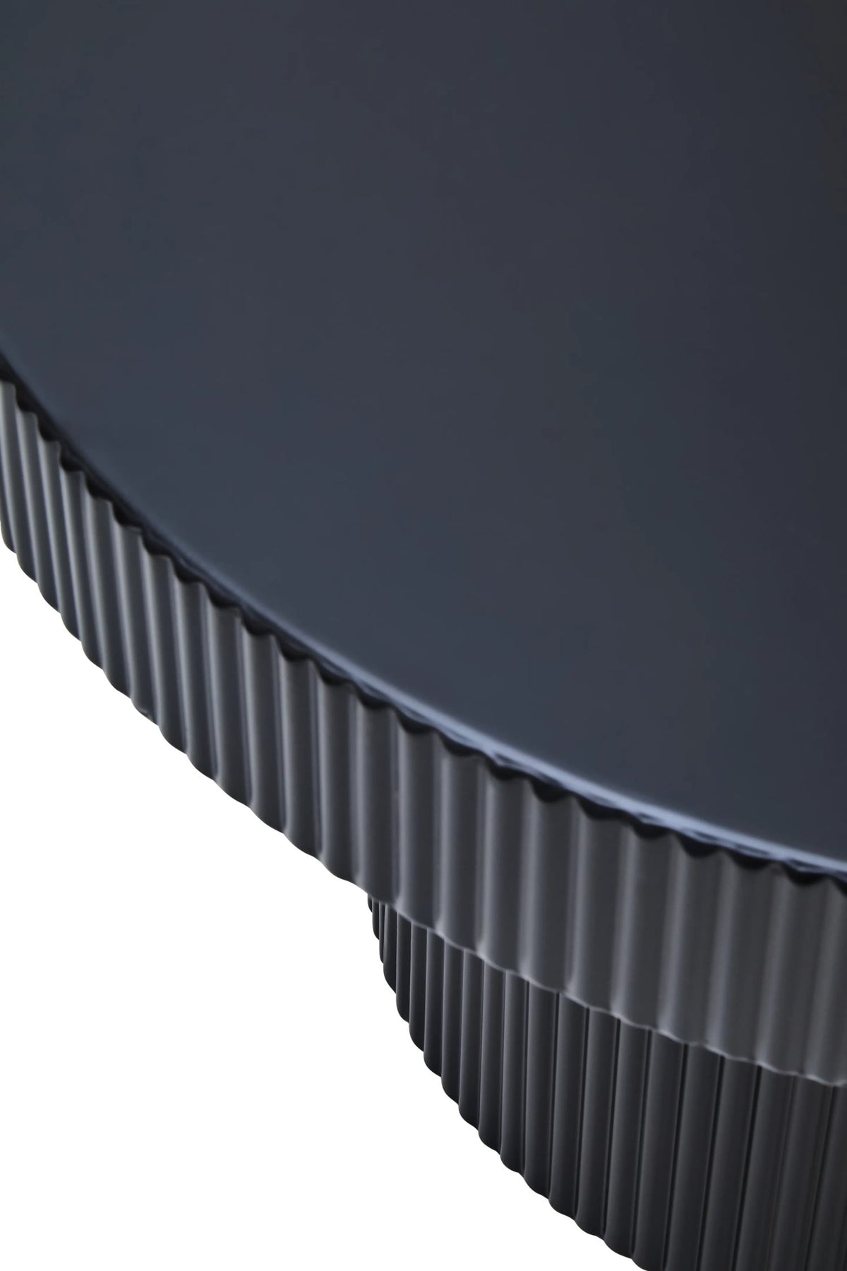 Bath Black Metal Round Ridge Detail Coffee Table