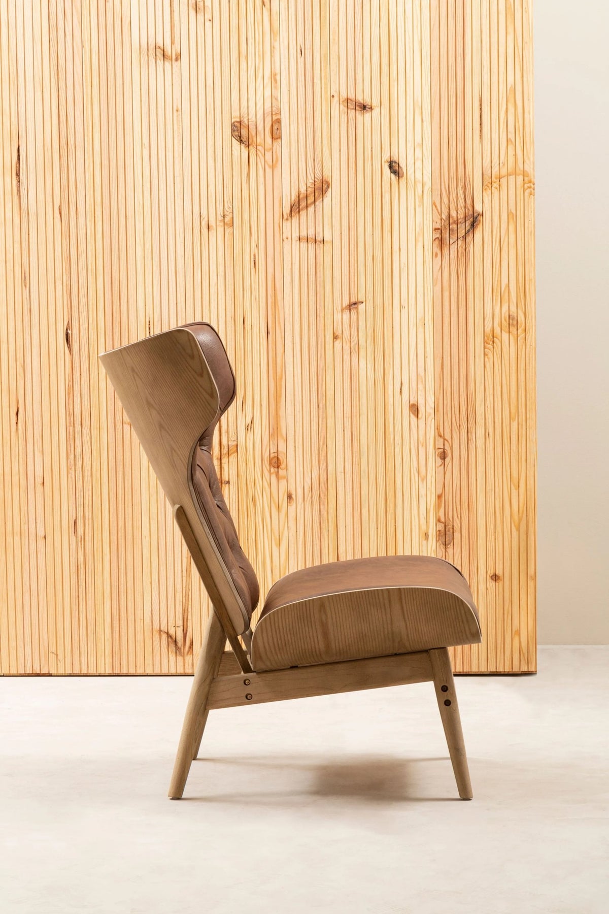 Harrogate Chair with Winged Back 