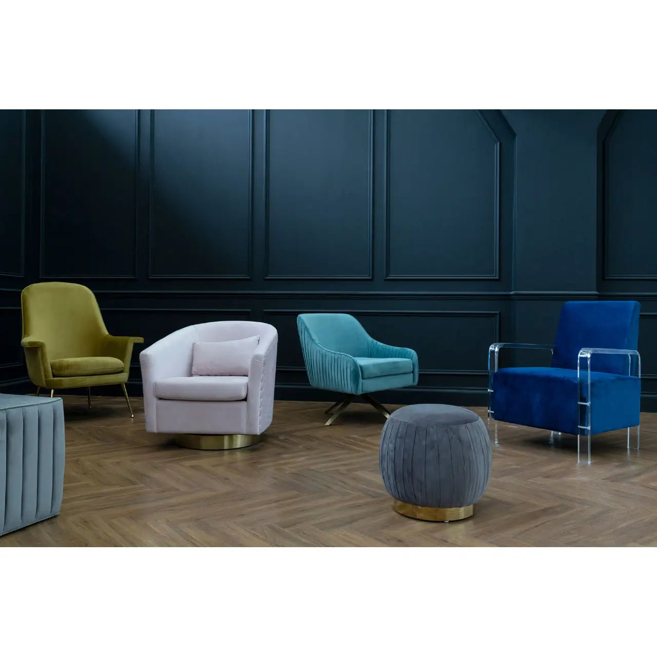 Plazoni Pink Velvet Chair with Gold Base