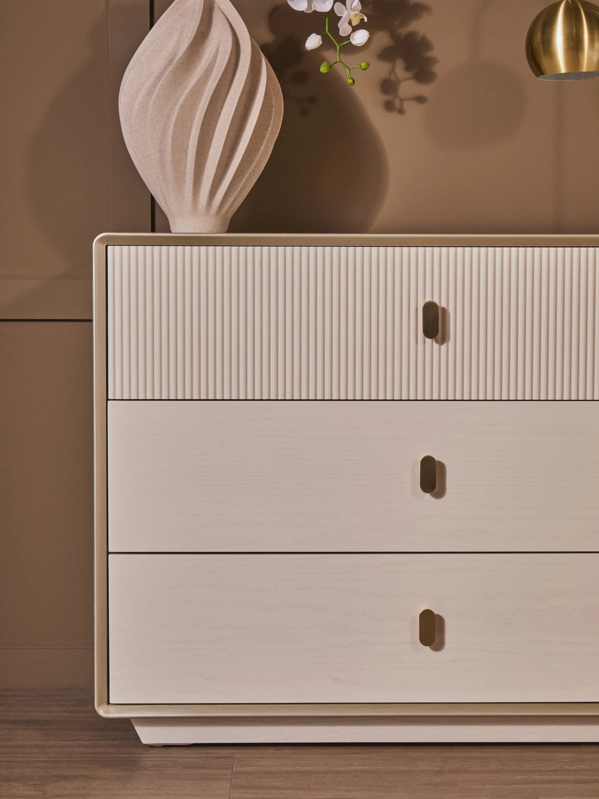 Rye Wood Veneer Three Drawer Chest 