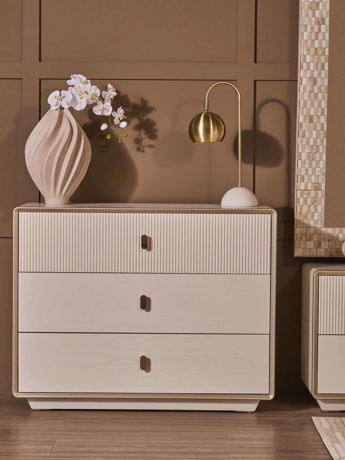 Rye Wood Veneer Three Drawer Chest 