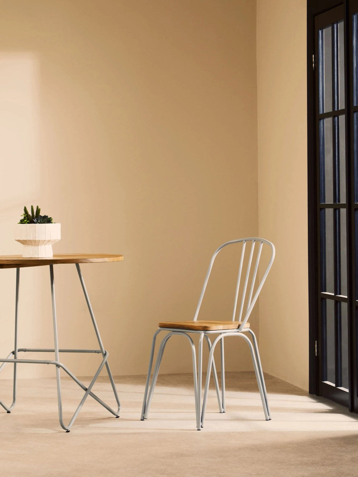 Madison Metal and Elm Wood Round Dining Table #colour_grey