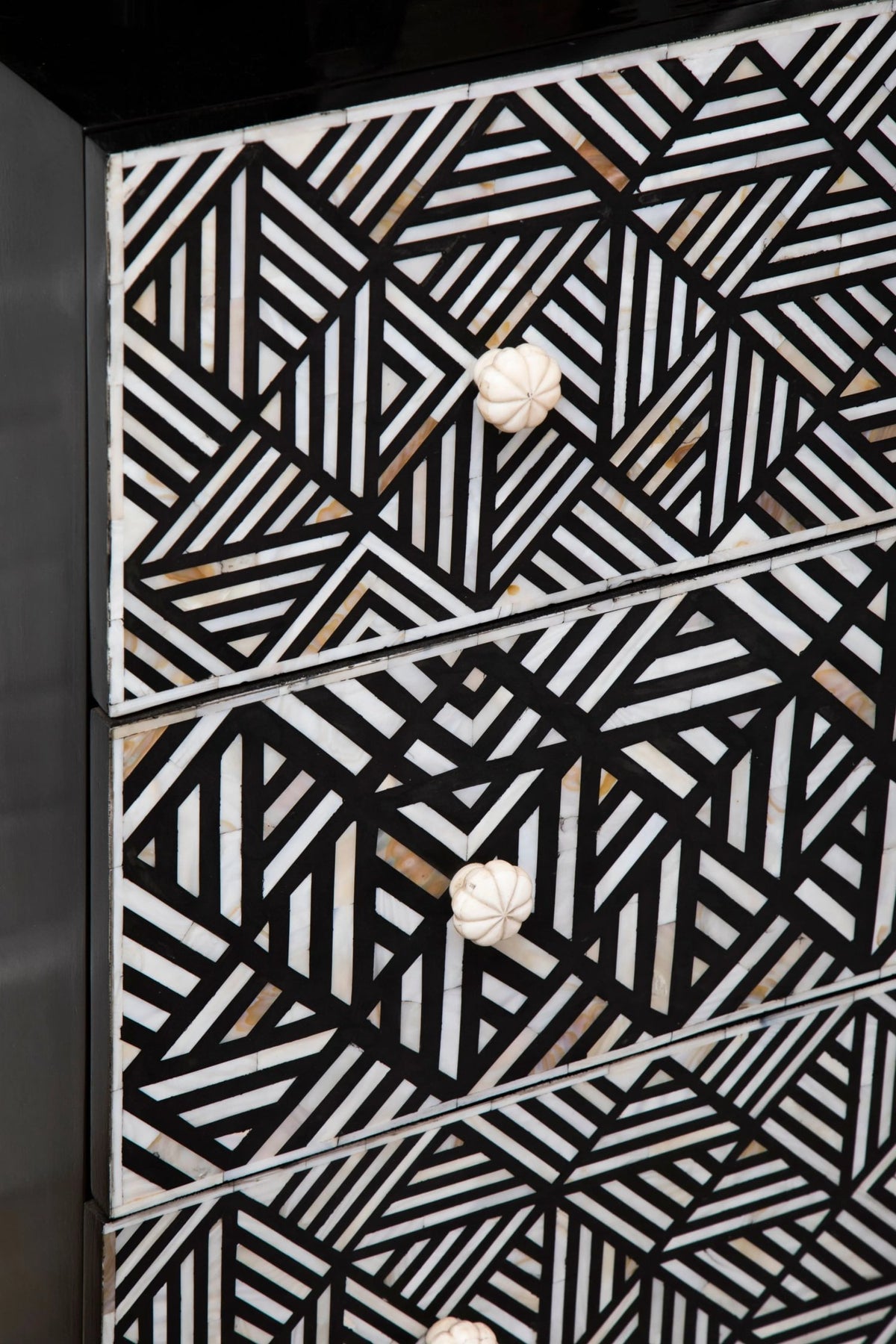 Porto Black and Mother of Pearl Chest of 3 Drawers
