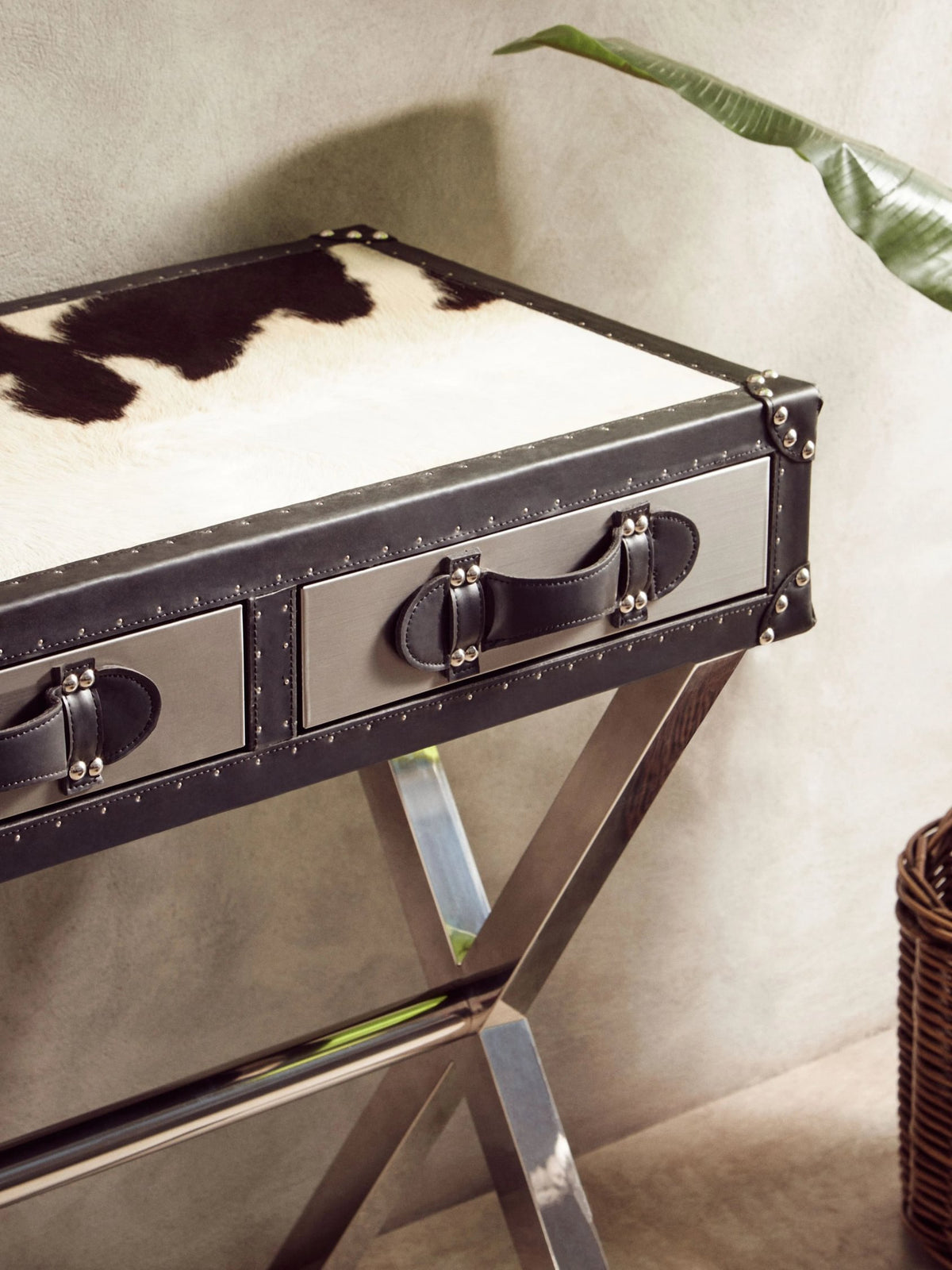 Vienna White Console Table #colour_black