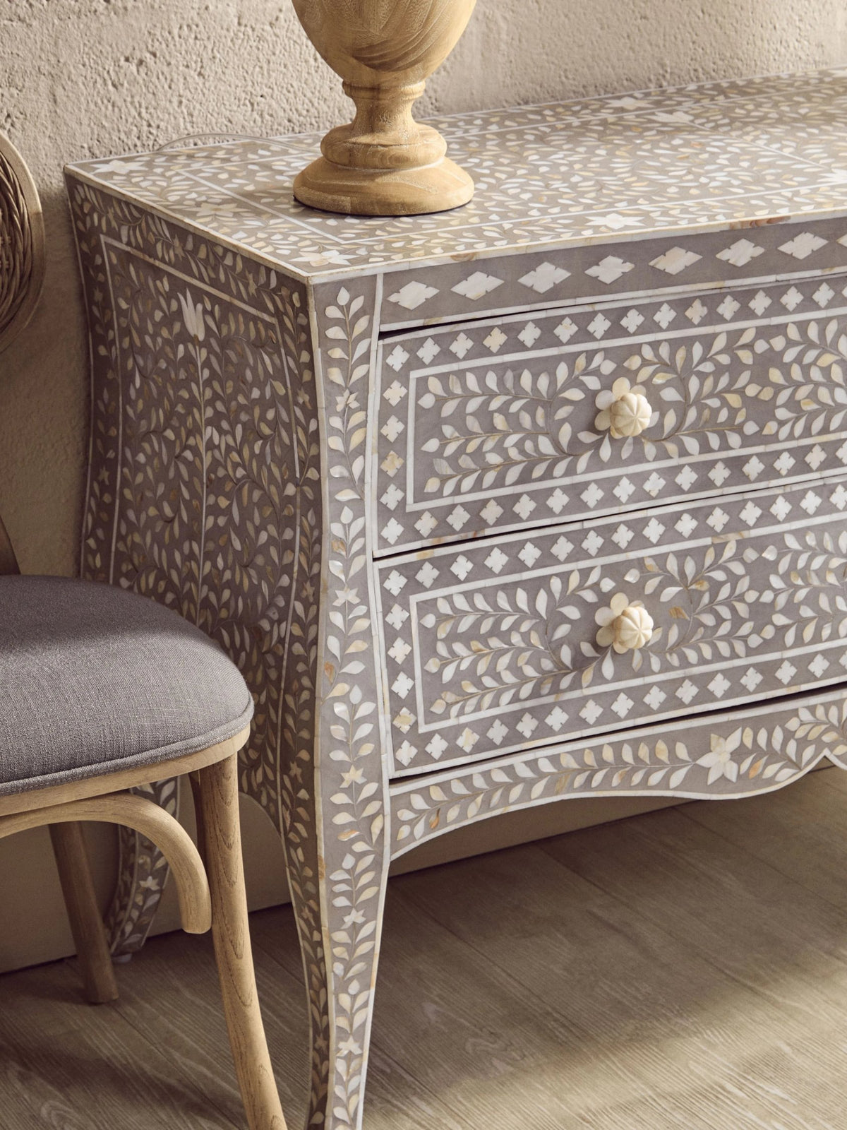 Porto Chest of 2 Drawers with Mother of Pearl Inlay