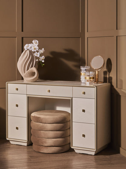 Rye Wood Veneer Seven Drawer Dressing Table 