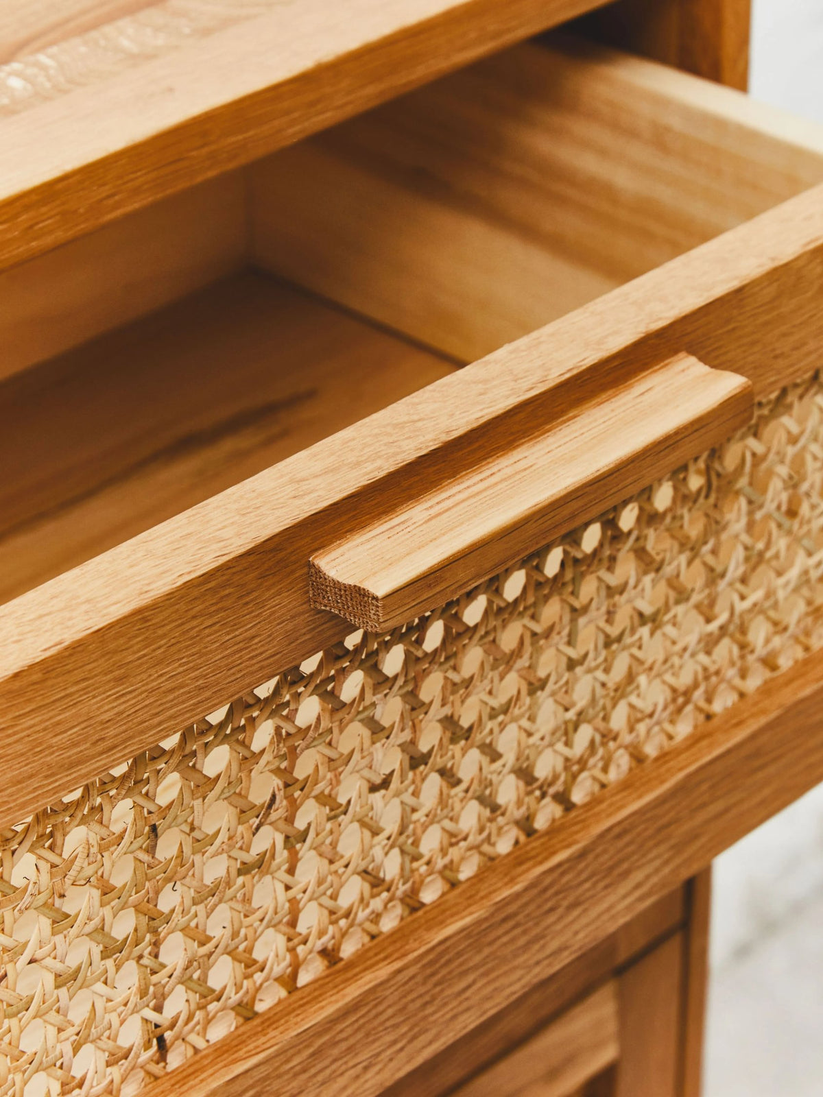 Cannes Rattan and Oak Wood Chest of Four Drawers
