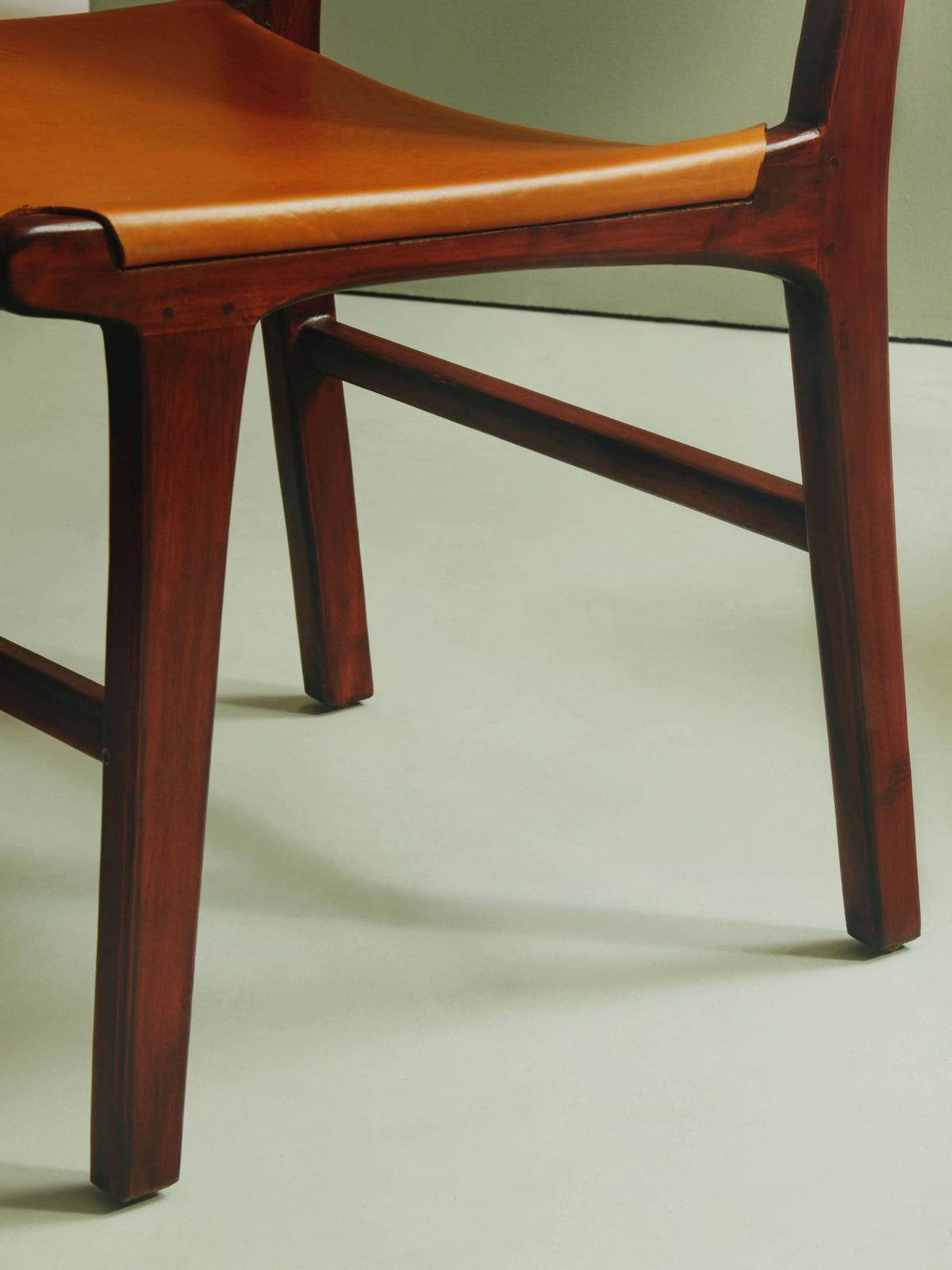 Carlton Antique Brown Leather Chair